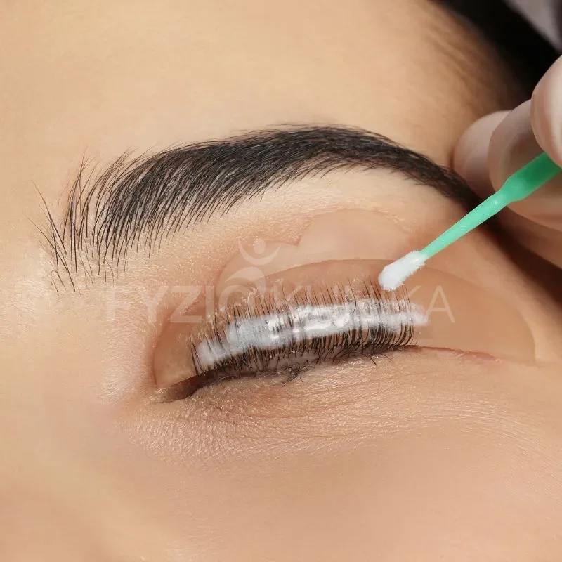 Laminace řas (Lash Lifting)